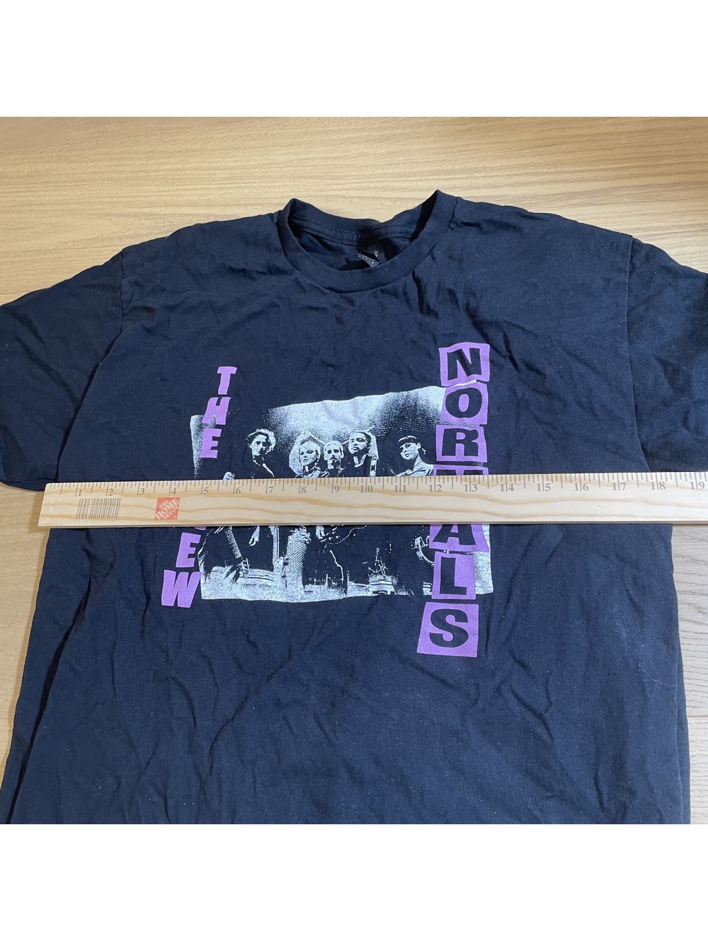 Adult black Tee – Size L - Picture 5 of 8
